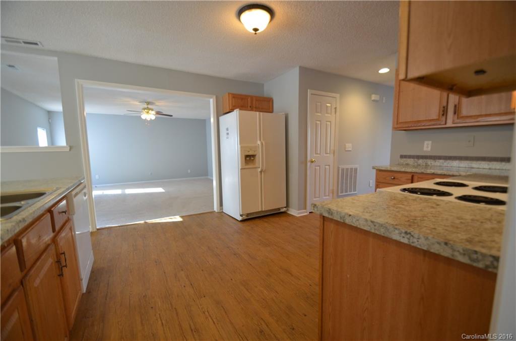 11028 Palestrina Road Charlotte, NC 28215 - Photo 7 of 24 Gallery Image 7
