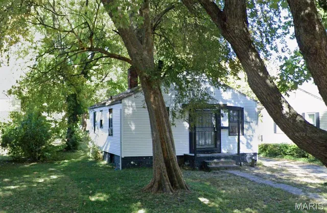 $12,000 | 5427 Rosemont Avenue, East St. Louis, IL 62204