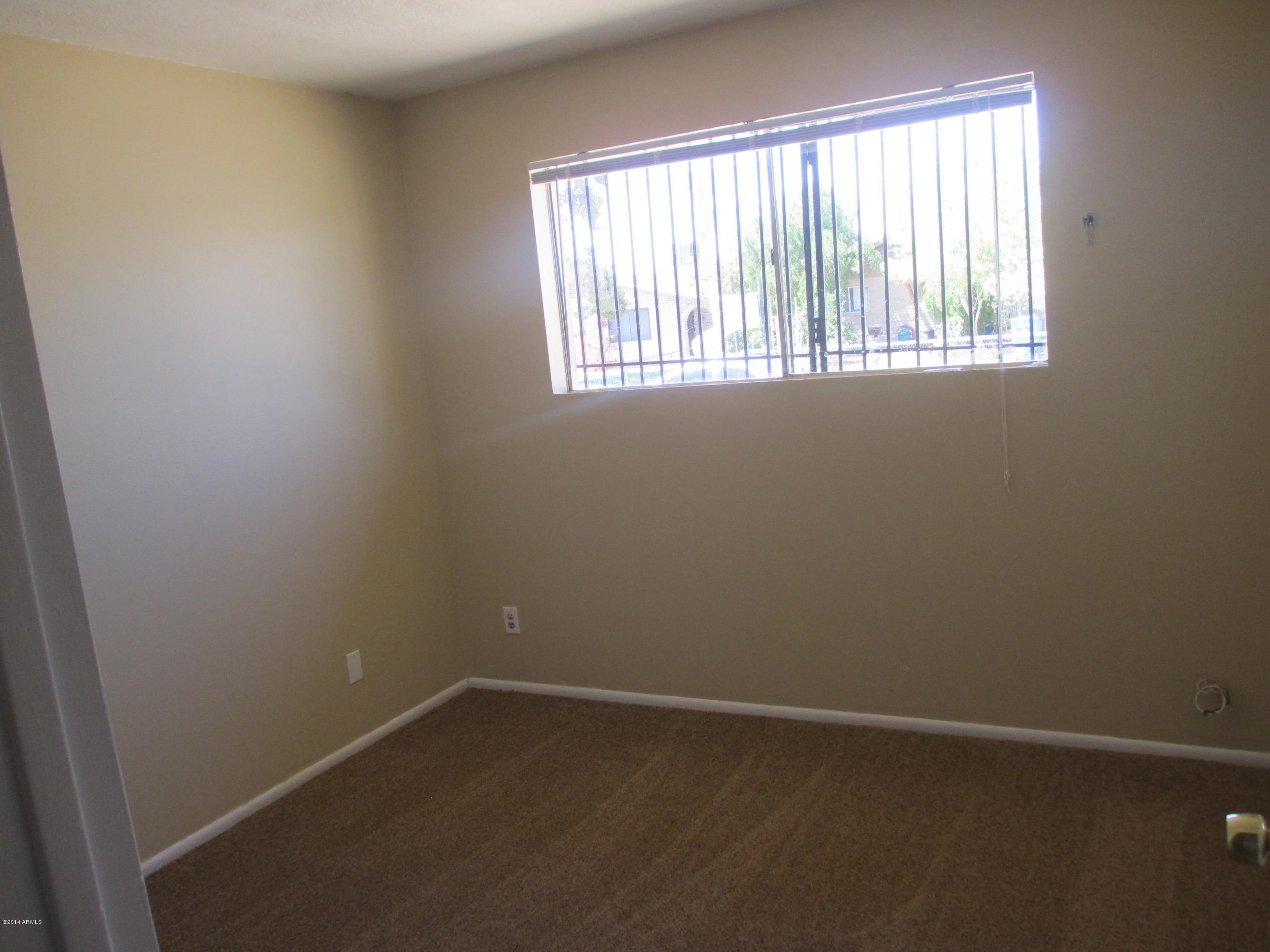 2289 West Pecan Road Phoenix, AZ 85041 - Photo 12 of 25 060514 004