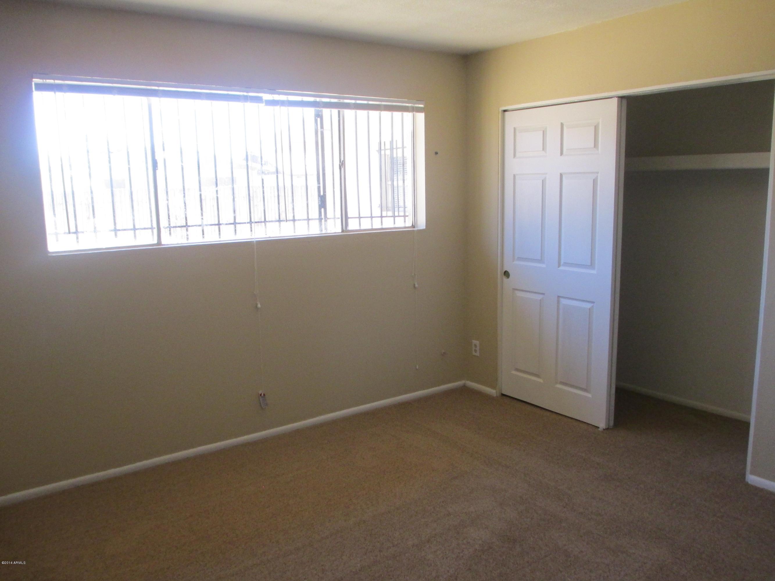 2289 West Pecan Road Phoenix, AZ 85041 - Photo 13 of 25 060514 017