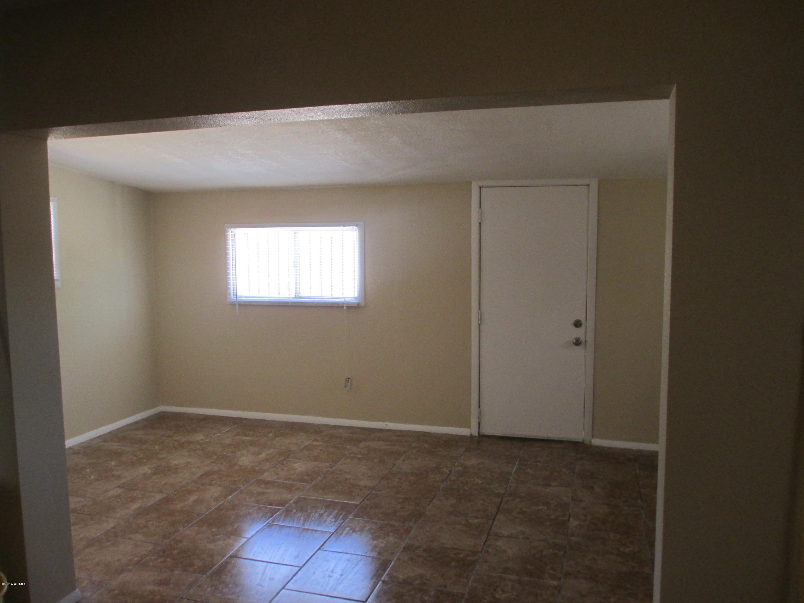 2289 West Pecan Road Phoenix, AZ 85041 - Photo 16 of 25 060514 007