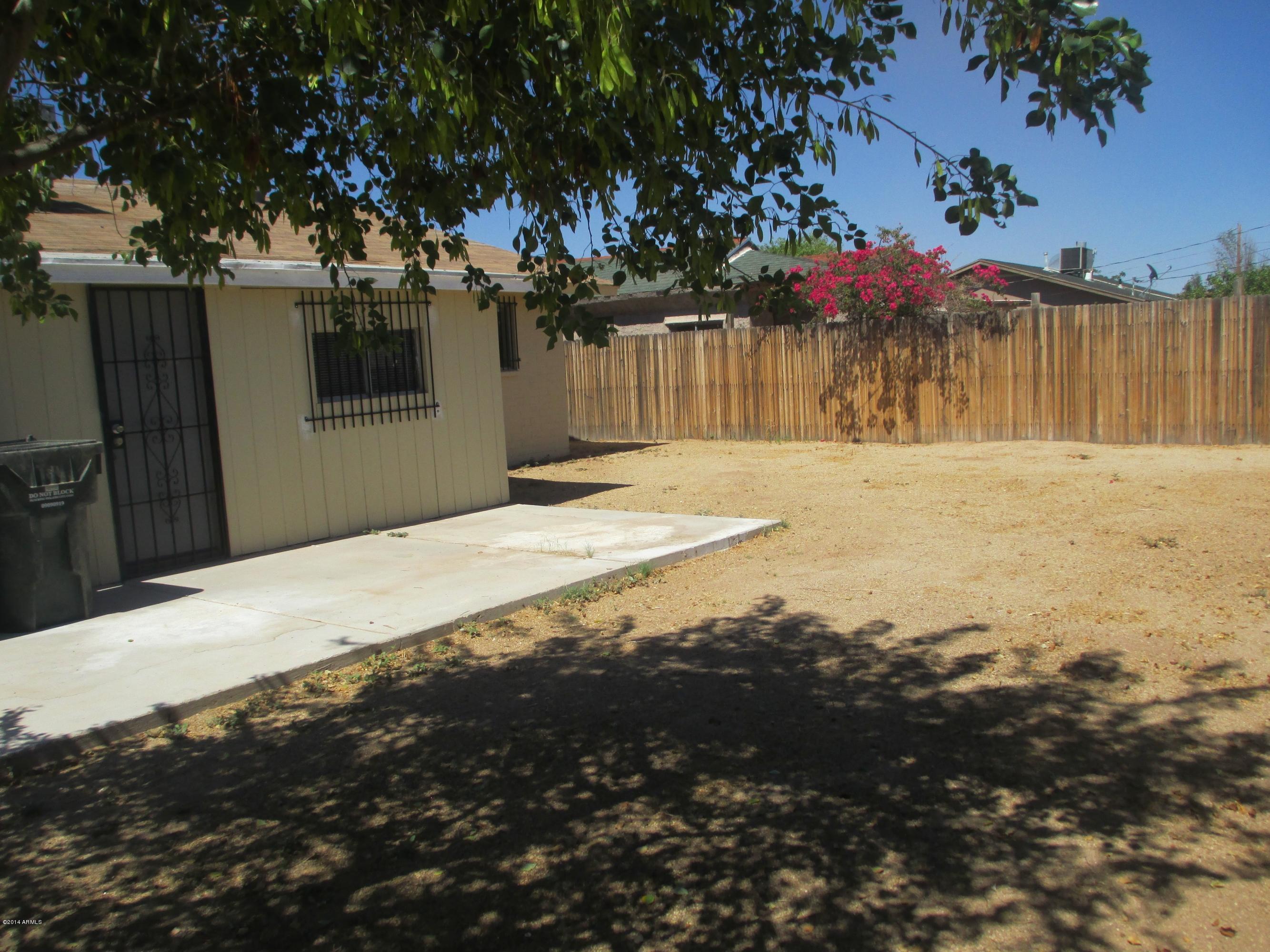 2289 West Pecan Road Phoenix, AZ 85041 - Photo 23 of 25 060514 024