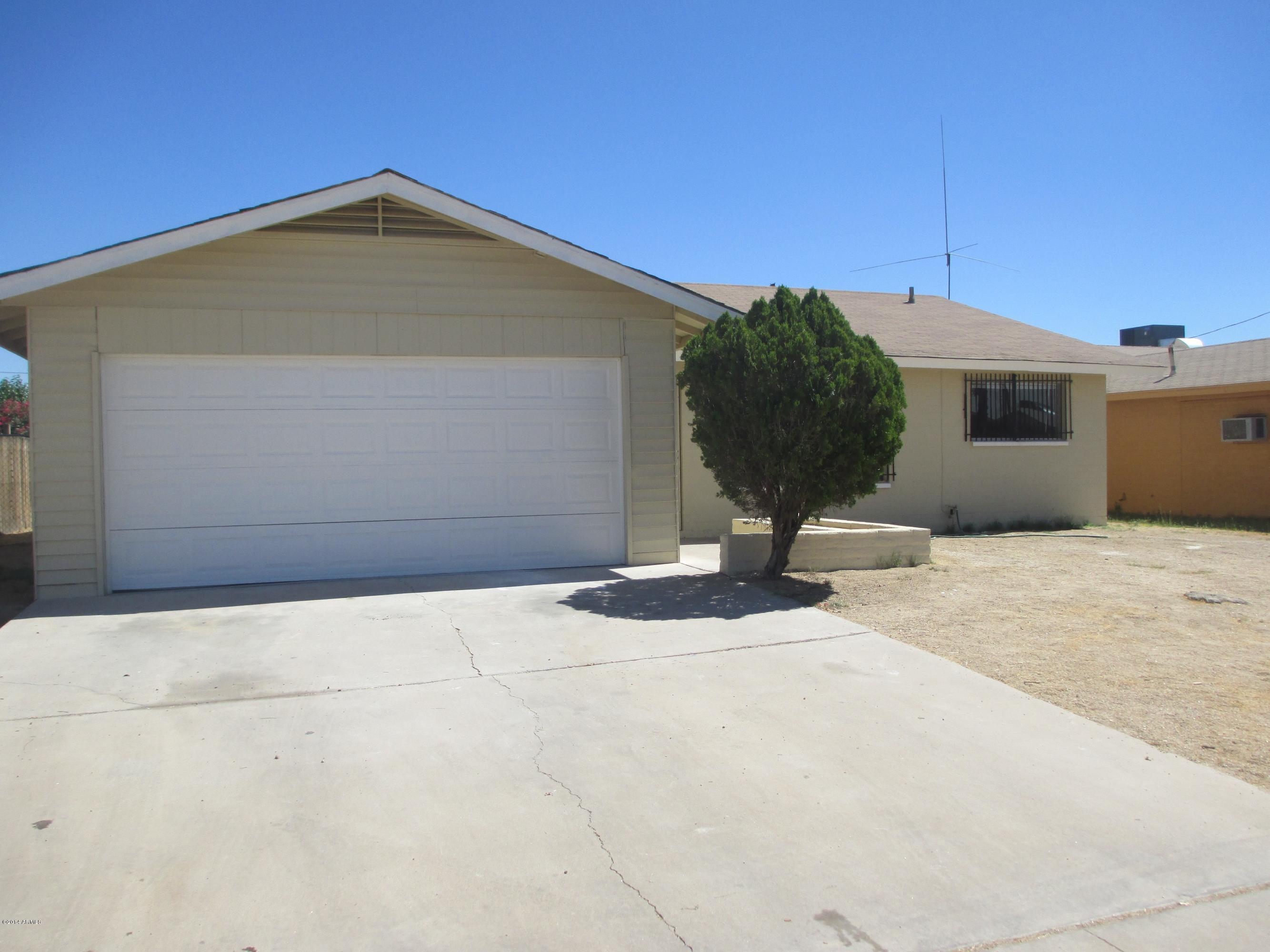 2289 West Pecan Road Phoenix, AZ 85041 - Photo 3 of 25 060514 018