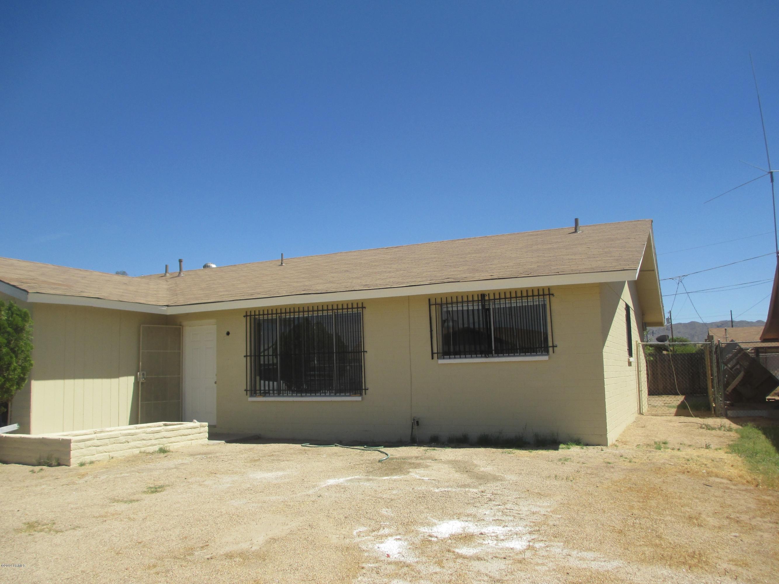 2289 West Pecan Road Phoenix, AZ 85041 - Photo 4 of 25 060514 008