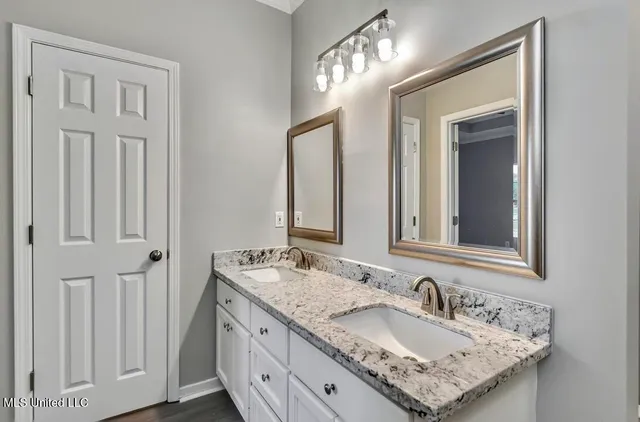 $2,200 | 301 White Oak Drive, Brandon, MS 39047