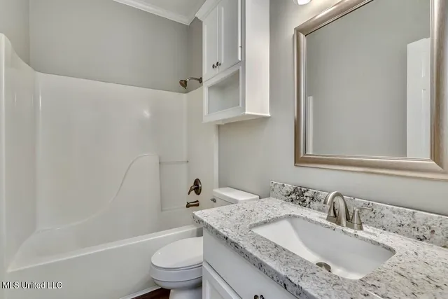 $2,200 | 301 White Oak Drive, Brandon, MS 39047