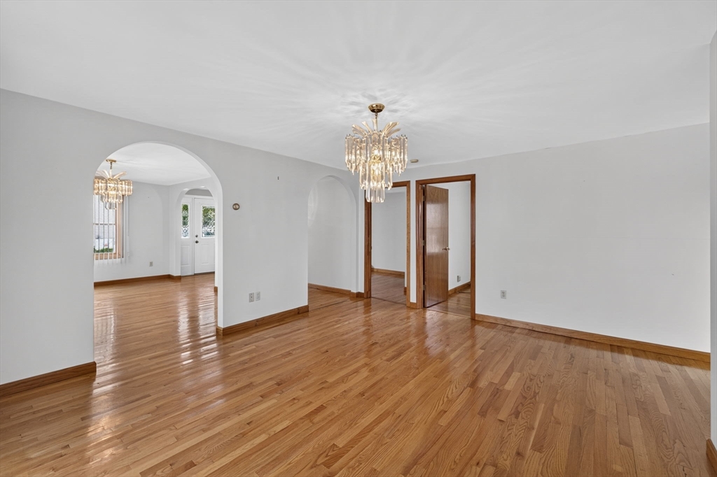 31 Oregon Street Fall River, MA 02720 - Photo 7 of 27