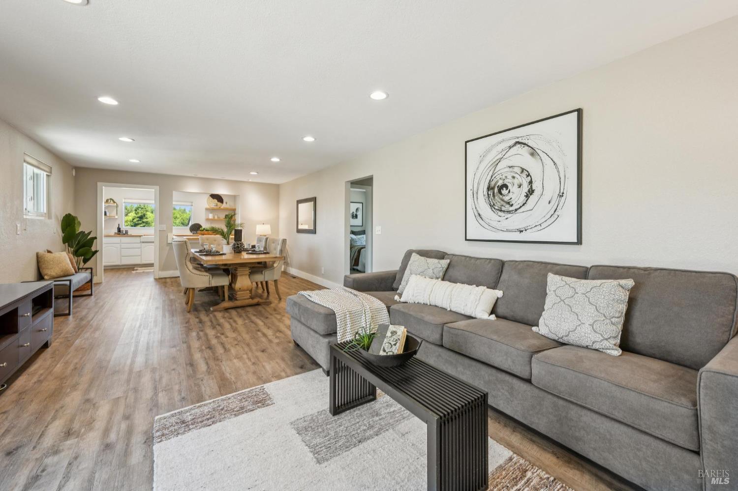5370 Daywalt Lane Sebastopol, CA 95472 - Photo 11 of 69