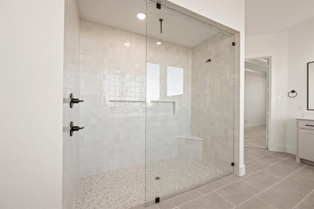 2139 Kingston Street Haslet, TX 76052 - Photo 23 of 40 a bathroom with a shower
