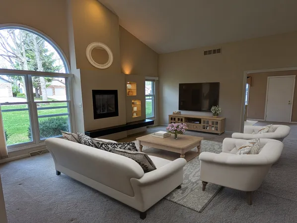$240,000 | 3447 Daren Drive, Unit 1, Freeport, IL 61032