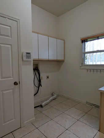 $240,000 | 3447 Daren Drive, Unit 1, Freeport, IL 61032