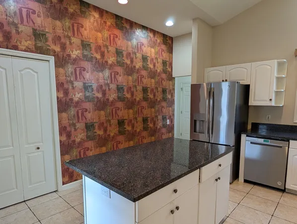 $240,000 | 3447 Daren Drive, Unit 1, Freeport, IL 61032