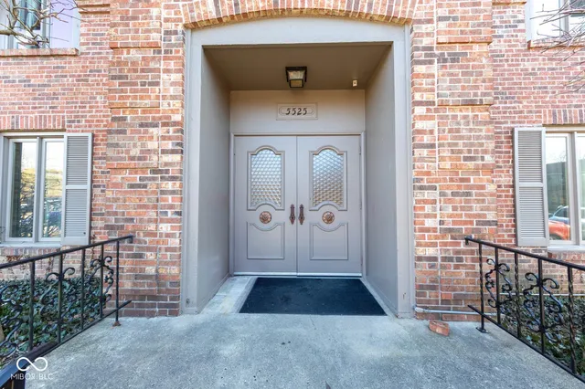 $117,900 | 5525 Roxbury Terrace, Indianapolis, IN 46226