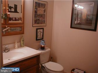 165 West Millstream Road Cream Ridge, NJ 08514 - Photo 8 of 12