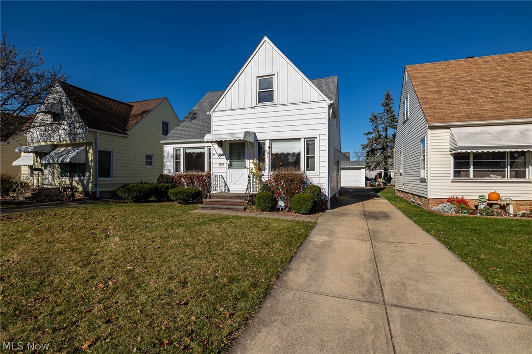 4206 Redfern Road Parma, OH 44134 - Photo 2 of 35