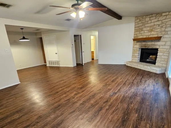 $1,495 | 802 Kimberly Street, Unit A, Georgetown, TX 78628