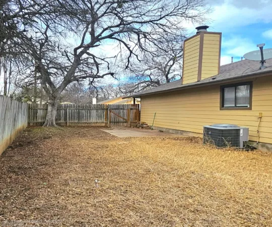 $1,495 | 802 Kimberly Street, Unit A, Georgetown, TX 78628