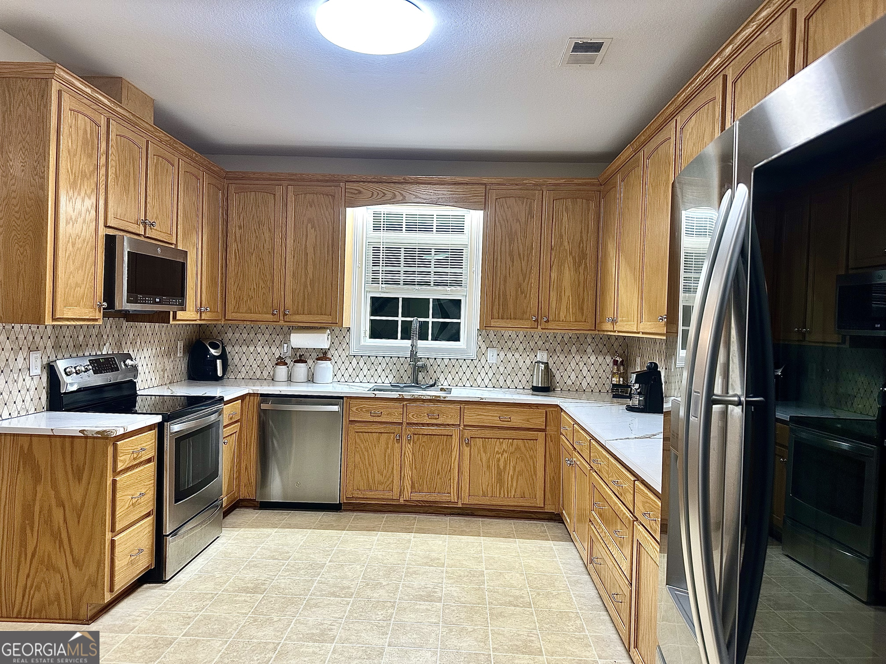 11655 Carl Parker Road Hampton, GA 30228 - Photo 9 of 38