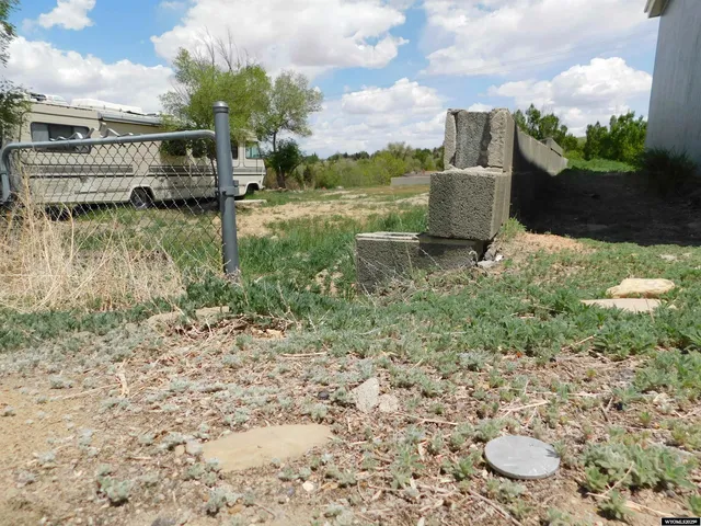 $60,000 | 506 R Street, Rock Springs, WY 82901