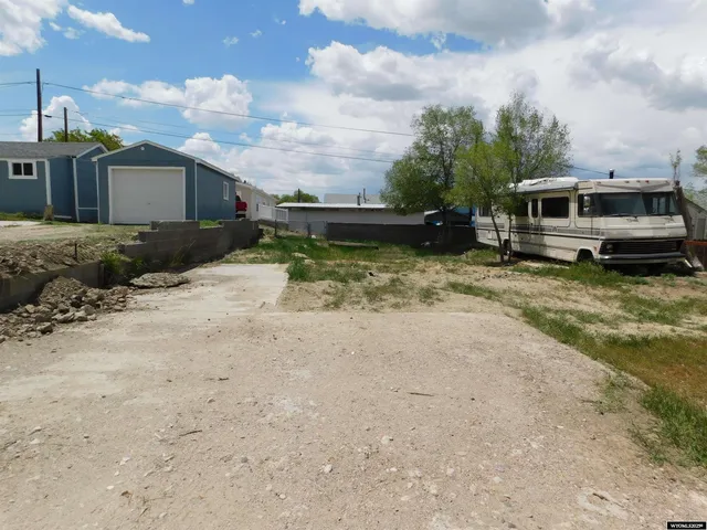 $60,000 | 506 R Street, Rock Springs, WY 82901