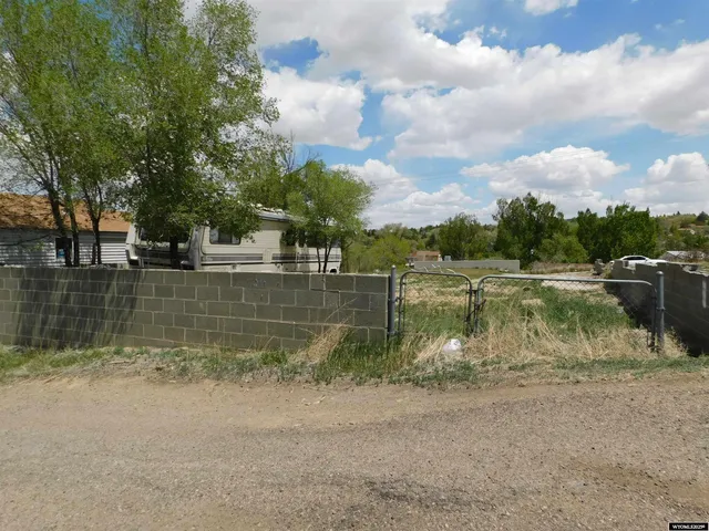 $60,000 | 506 R Street, Rock Springs, WY 82901