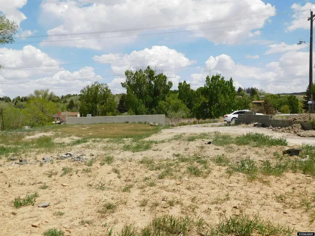 $60,000 | 506 R Street, Rock Springs, WY 82901