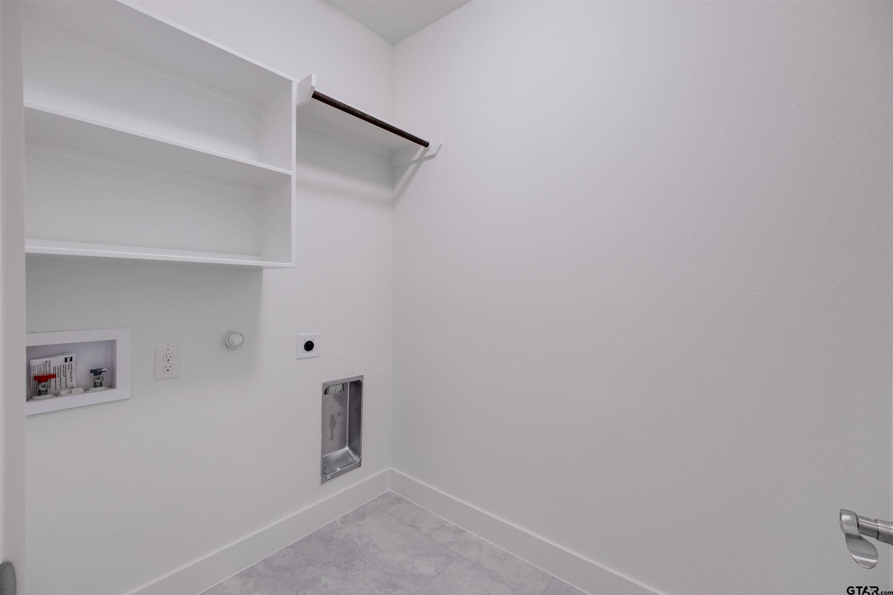 201 Victory Street Palestine, TX 75803 - Photo 30 of 37 a view of an empty room