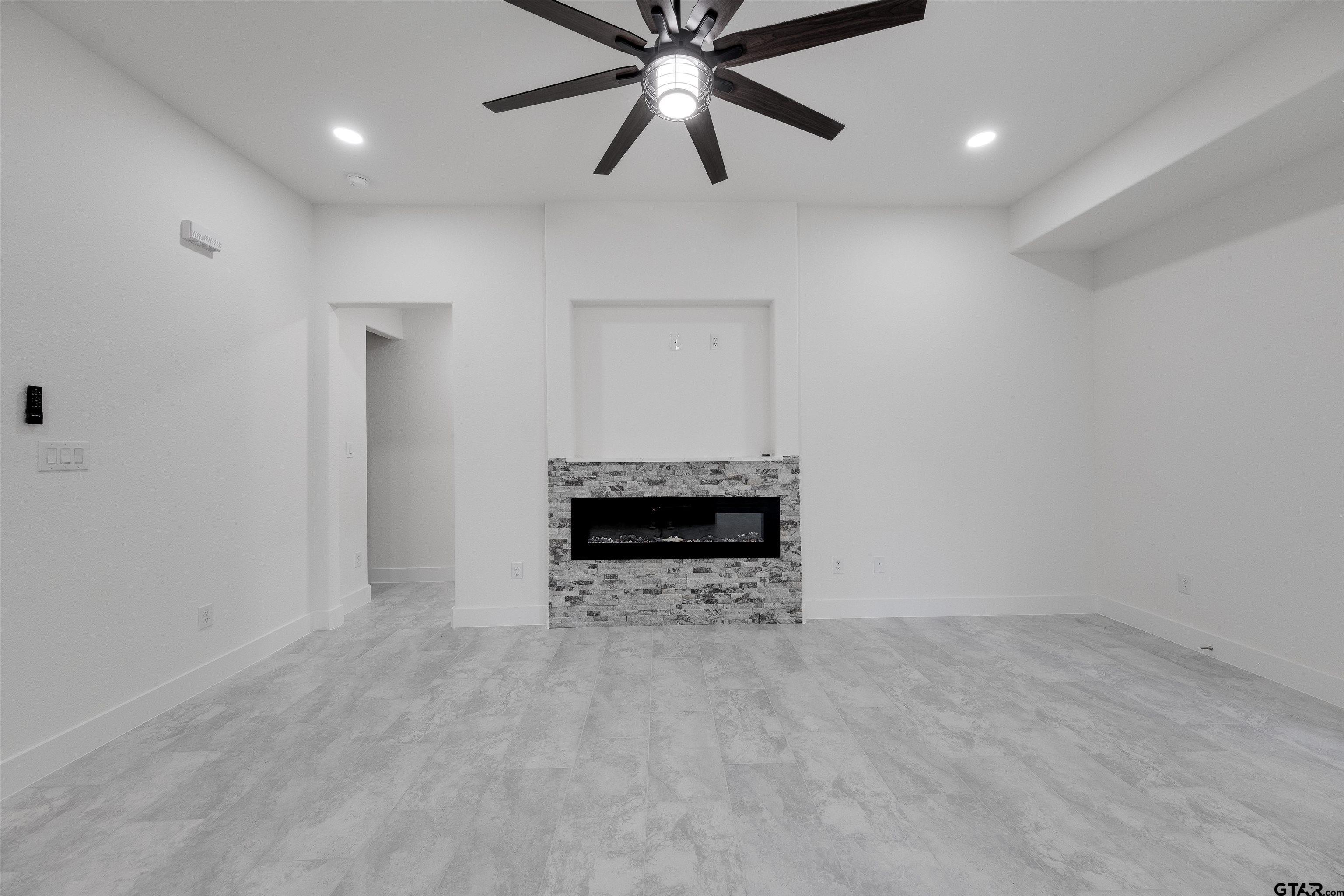 201 Victory Street Palestine, TX 75803 - Photo 7 of 37 a view of kitchen and microwave