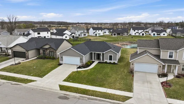 $309,900 | 17304 Hummelsone Run, Huntertown, IN 46748