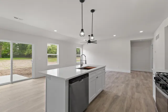 $294,500 | 2010 Grn Acrs Drive, Adrian, MI 49221