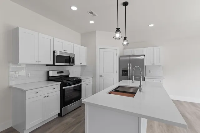 $294,500 | 2010 Grn Acrs Drive, Adrian, MI 49221