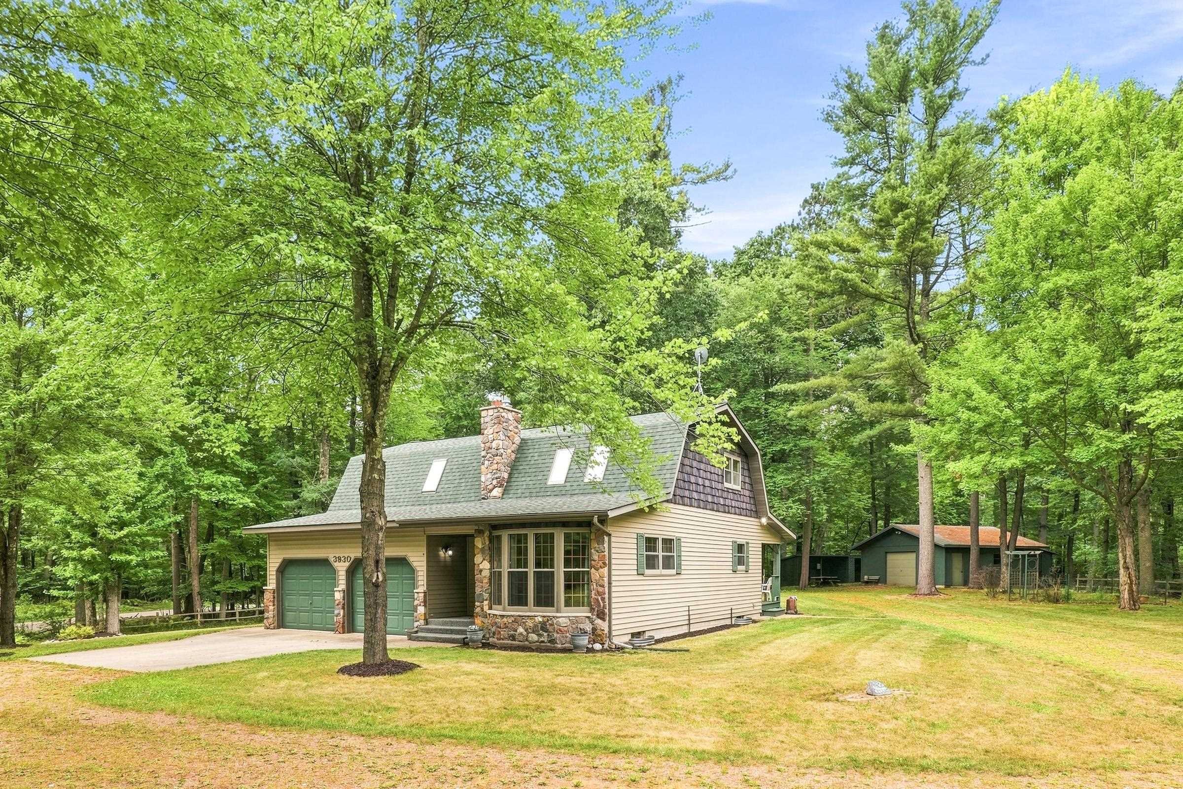 3930 County Rd Y Rosholt, WI 54473 - Photo 1 of 39 Gallery Image 1