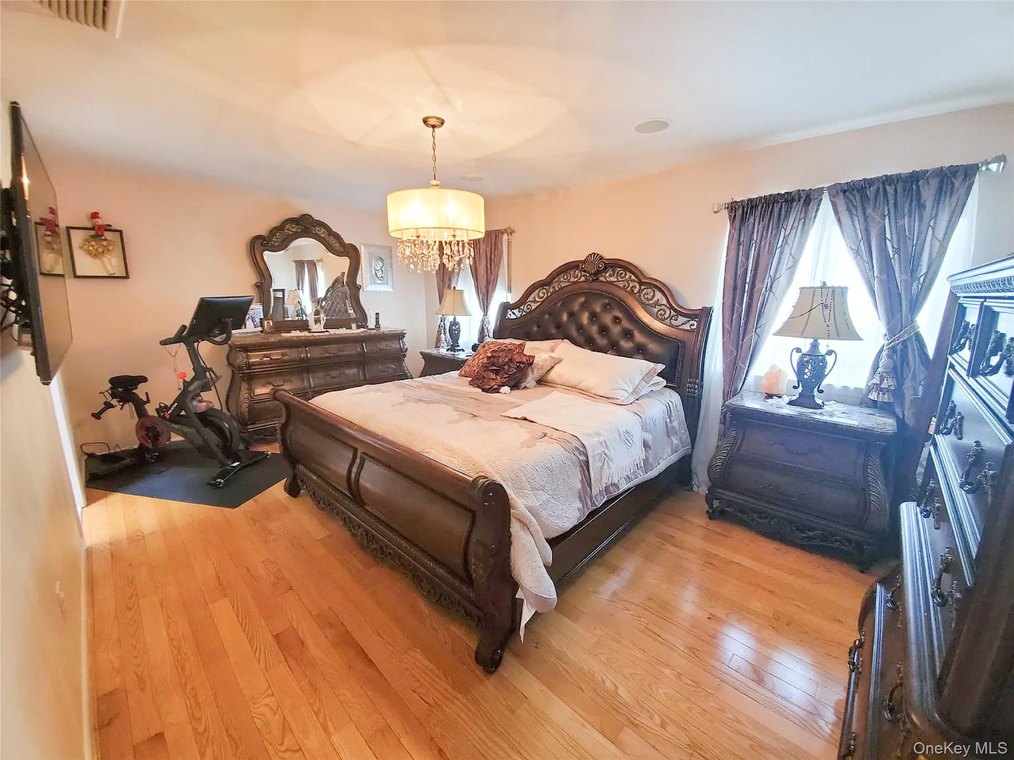 66 Leroy Avenue Valhalla, NY 10595 - Photo 16 of 31