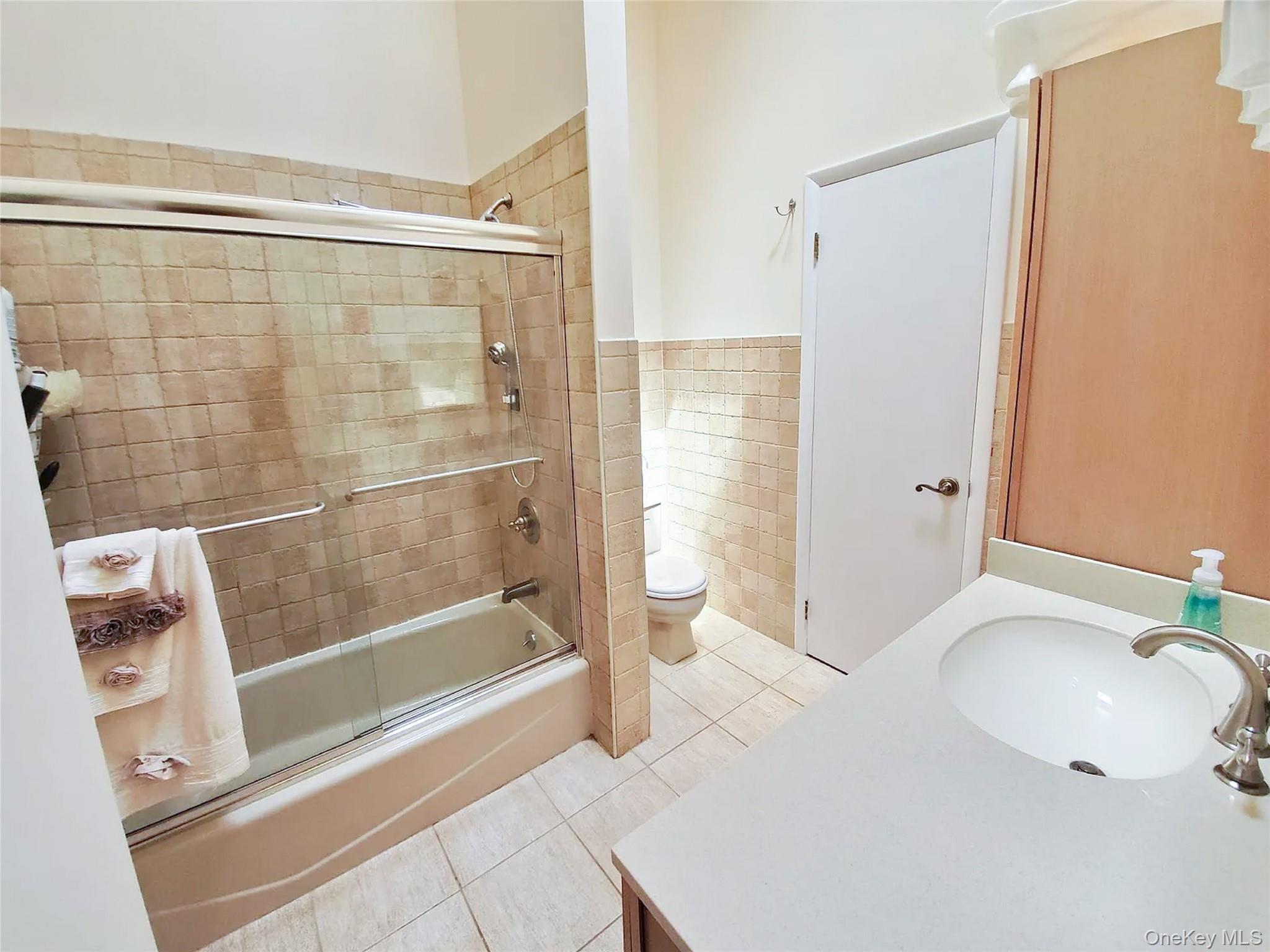 66 Leroy Avenue Valhalla, NY 10595 - Photo 23 of 31 a bathroom with a shower and a sink