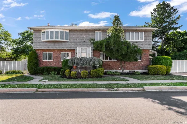 $3,900 | 13 North Peach Street, Bethpage, NY 11714