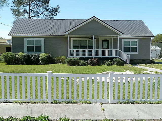 335 South Lexington Street Elloree, SC 29047 - Photo 1 of 1