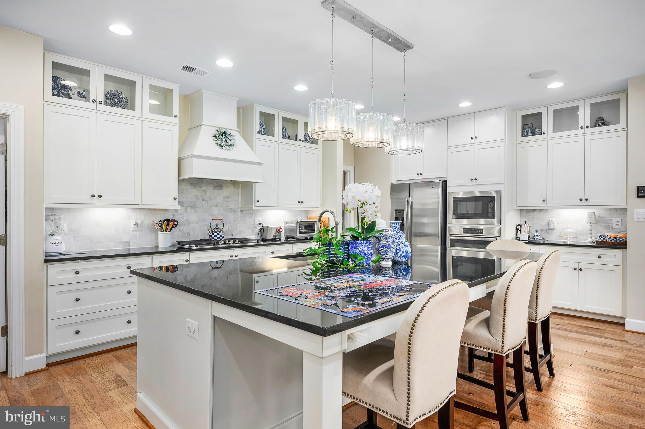 42867 Beaver Crossing Square Ashburn, VA 20148 - Photo 14 of 33 Gourmet Kitchen