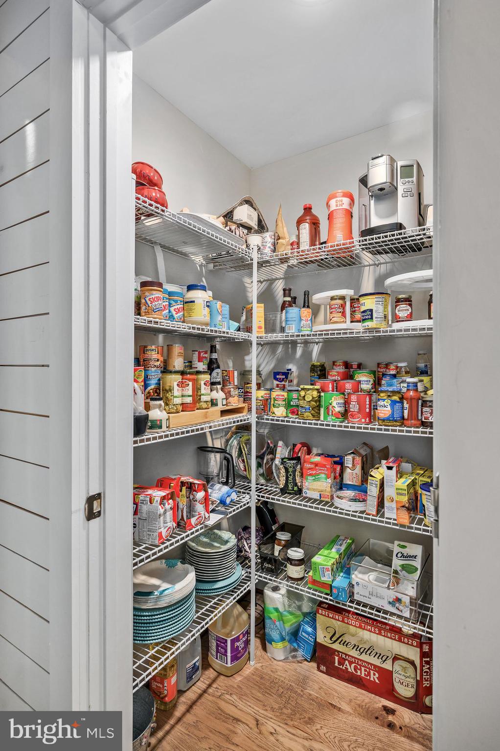 42867 Beaver Crossing Square Ashburn, VA 20148 - Photo 18 of 33 Walk-in Pantry