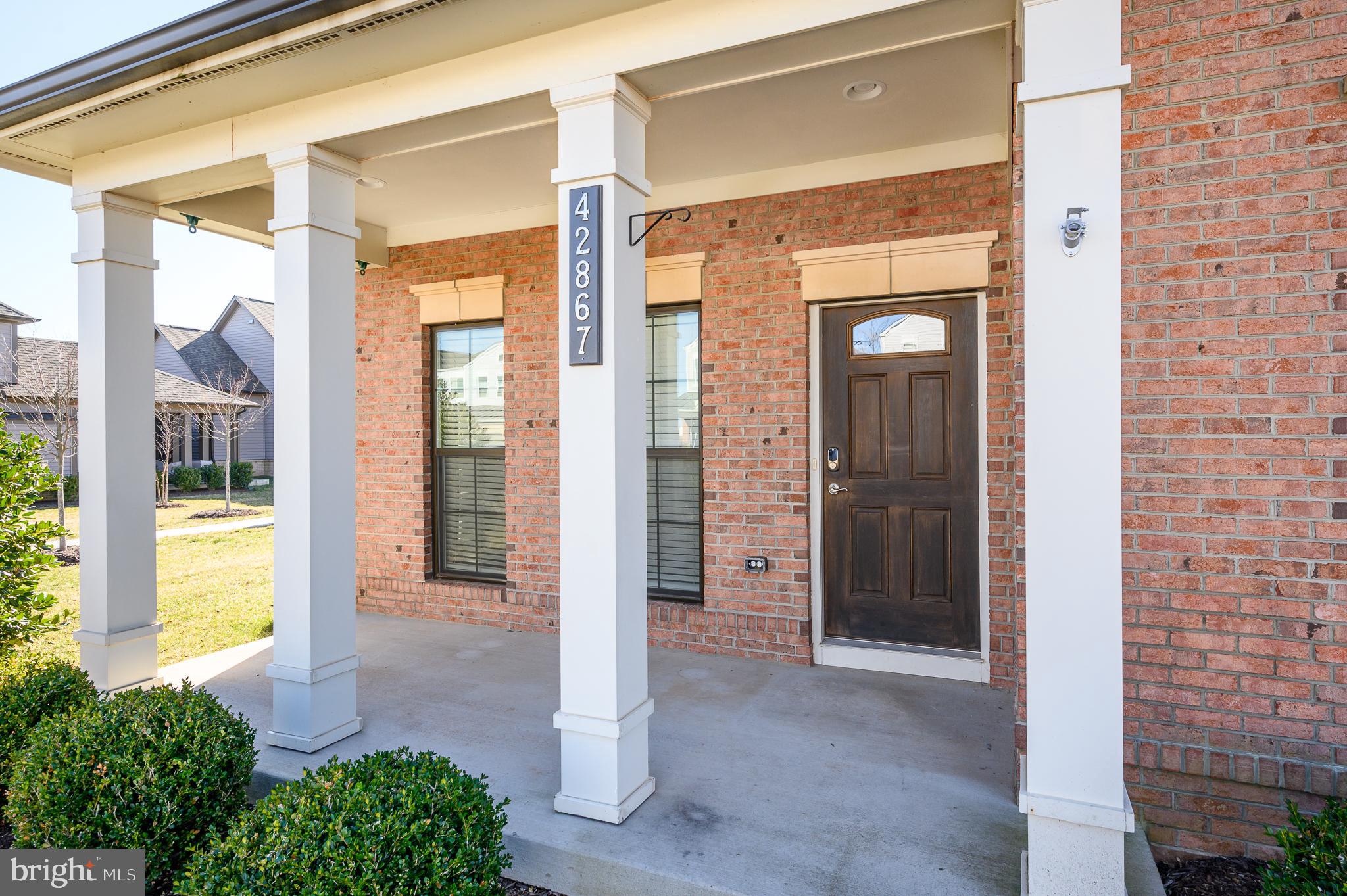 42867 Beaver Crossing Square Ashburn, VA 20148 - Photo 3 of 33 Covered front porch