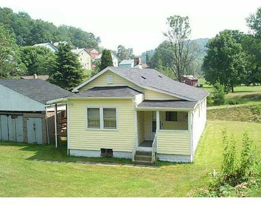 12 Fort Cherry Road McDonald, PA 15057 - Photo 1 of 1 Exterior Front.