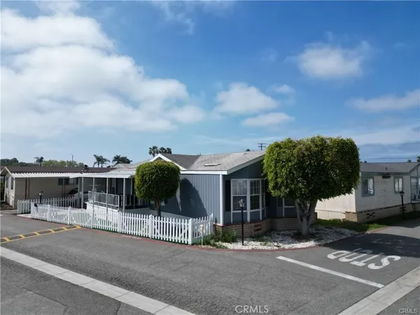 $219,000 | 6301 Warner Avenue, Unit 88, Huntington Beach, CA 92647