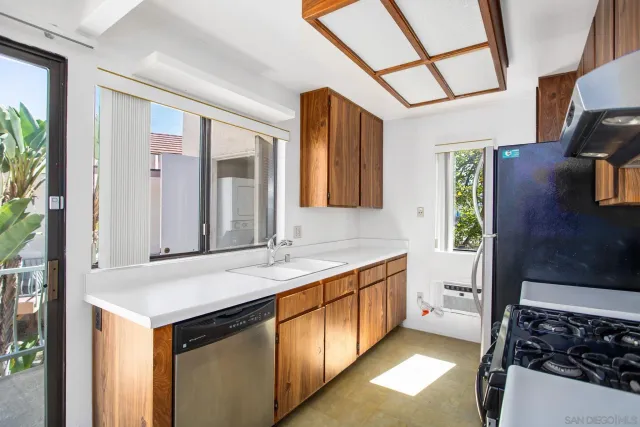 $399,000 | 10875 Camino Ruiz, Unit 50, San Diego, CA 92126