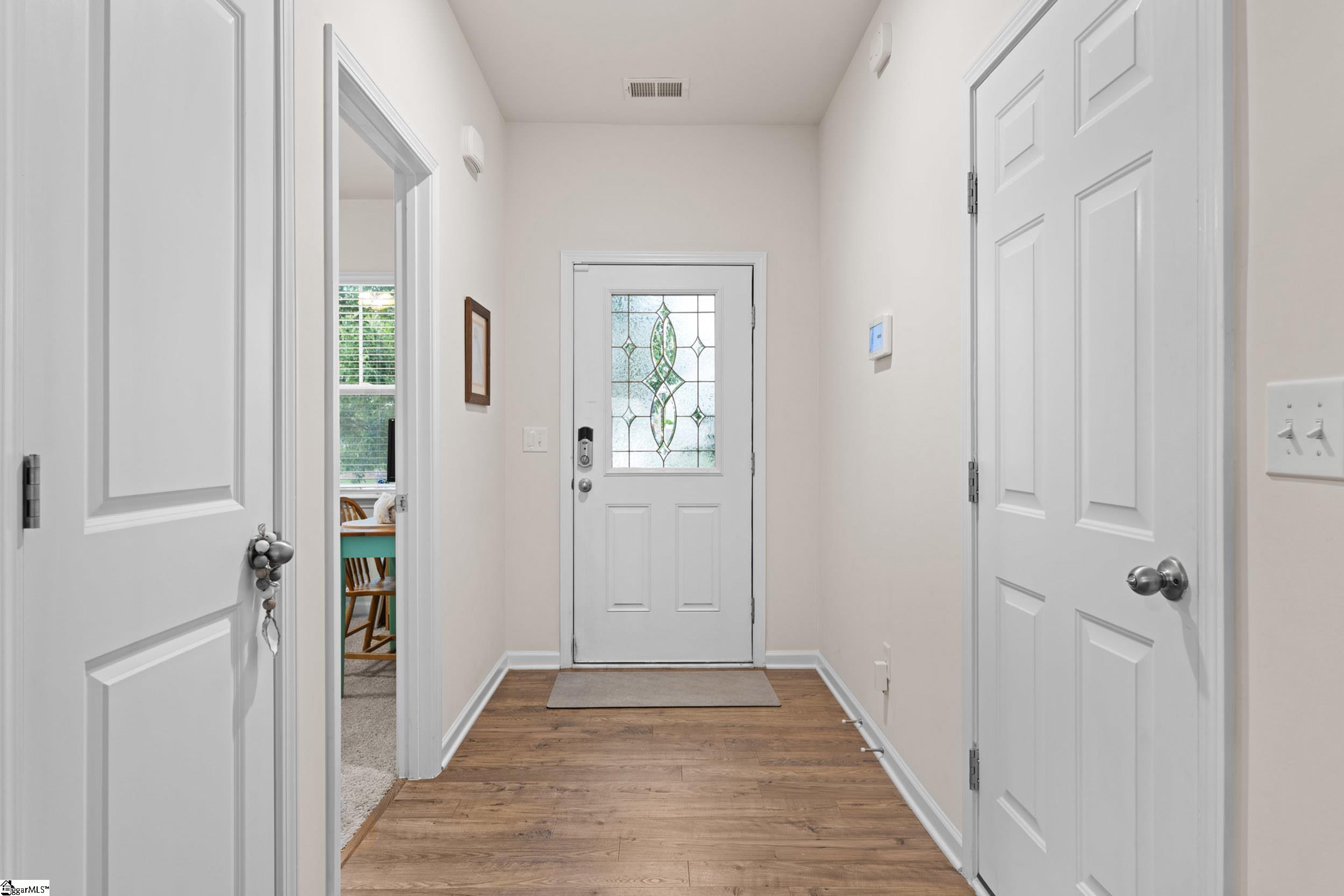 109 Preservation Drive Greer, SC 29650 - Photo 4 of 30
