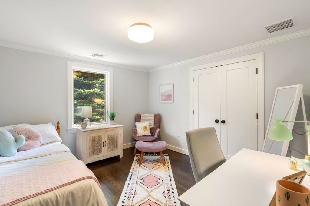 16 Round Hill Road Lexington, MA 02420 - Photo 15 of 24