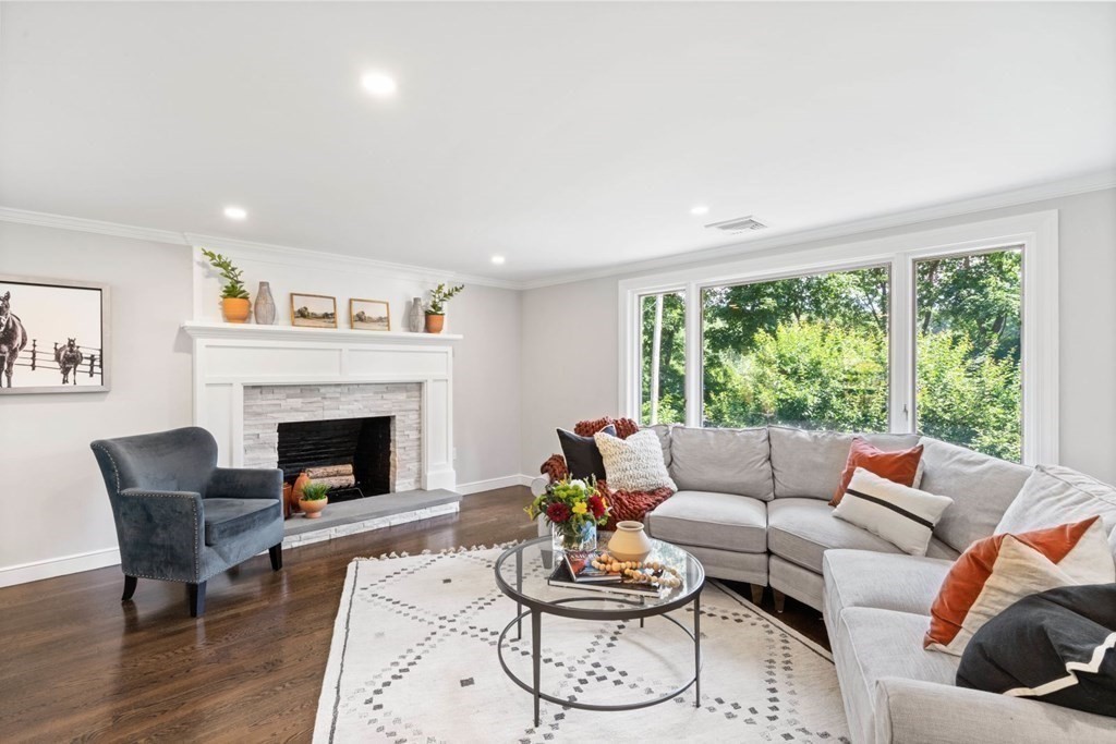 16 Round Hill Road Lexington, MA 02420 - Photo 2 of 24