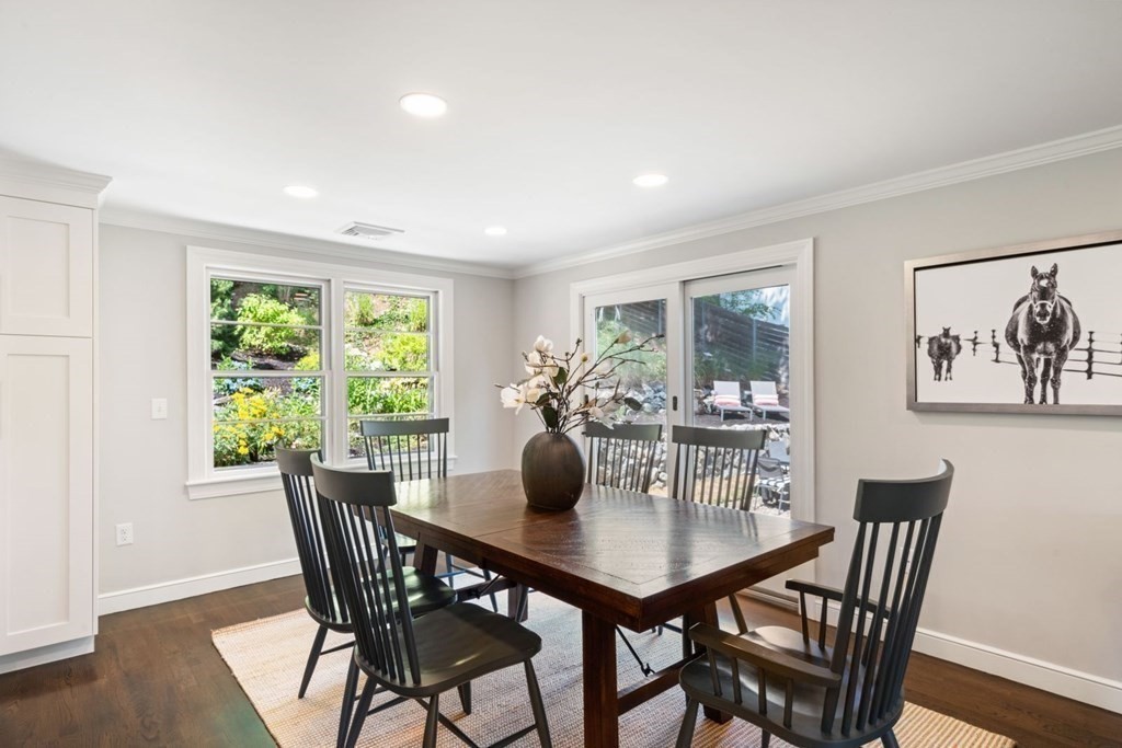 16 Round Hill Road Lexington, MA 02420 - Photo 5 of 24