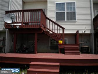 97 Highland Circle Newark, DE 19713 - Photo 7 of 9 Deck
