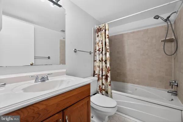 $2,100 | 200 North Pickett Street, Unit 506, Alexandria, VA 22304