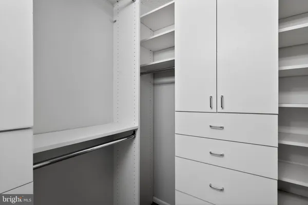 $2,100 | 200 North Pickett Street, Unit 506, Alexandria, VA 22304