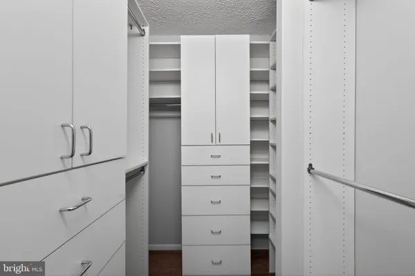 $2,100 | 200 North Pickett Street, Unit 506, Alexandria, VA 22304